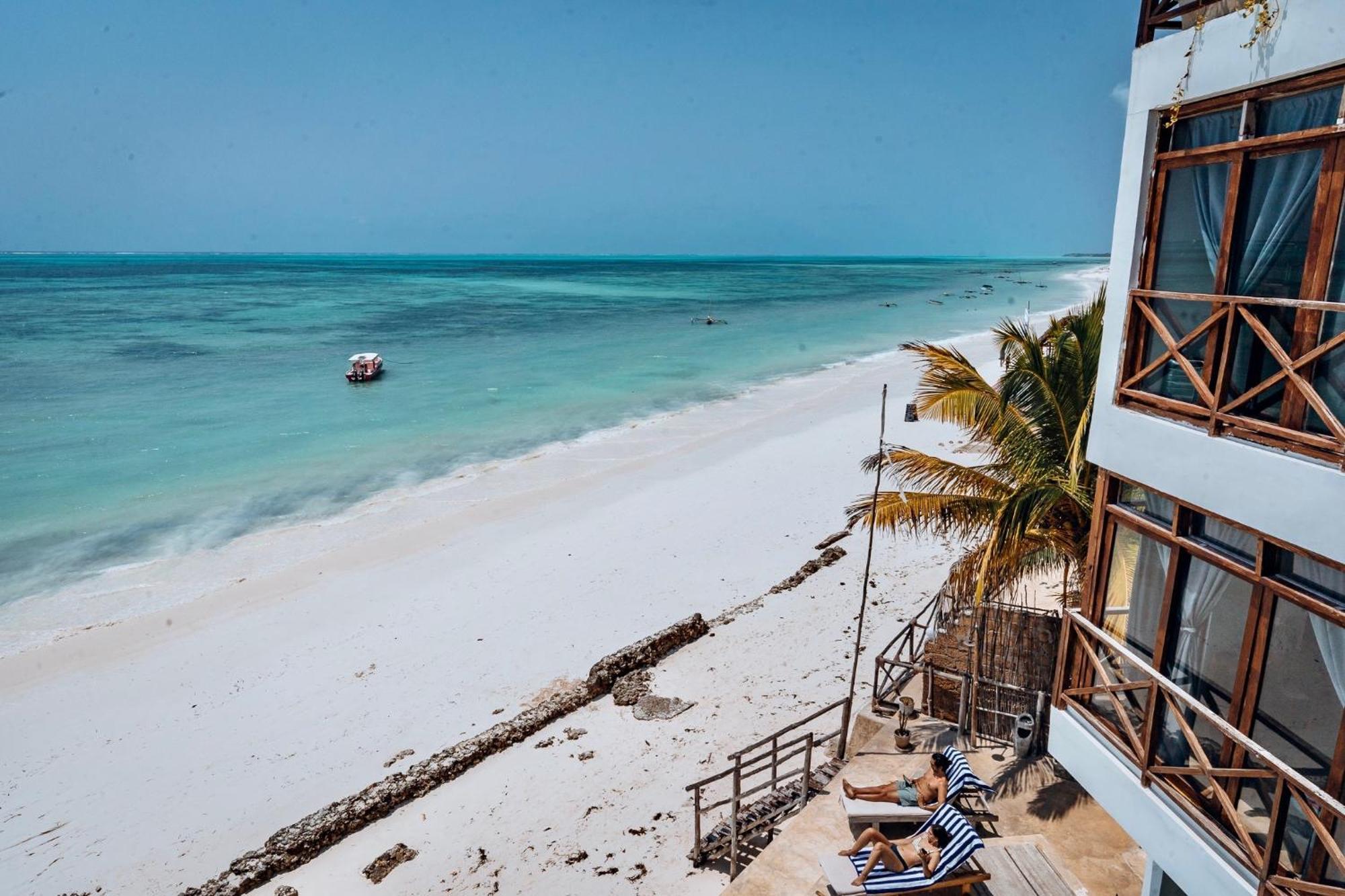 Pili Pili Tropical Island Hotell